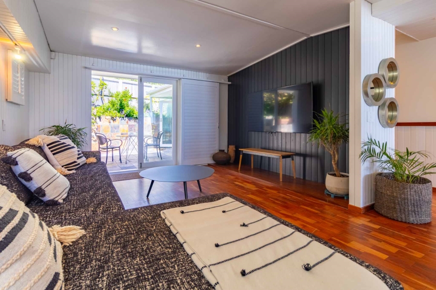 To Let 2 Bedroom Property for Rent in Bakoven Western Cape